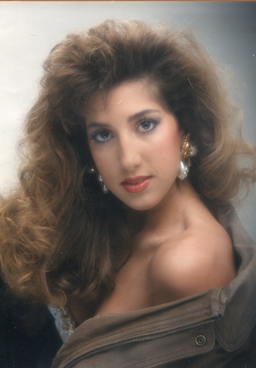Young Jacqueline Laurita posing for a portrait in full glam.