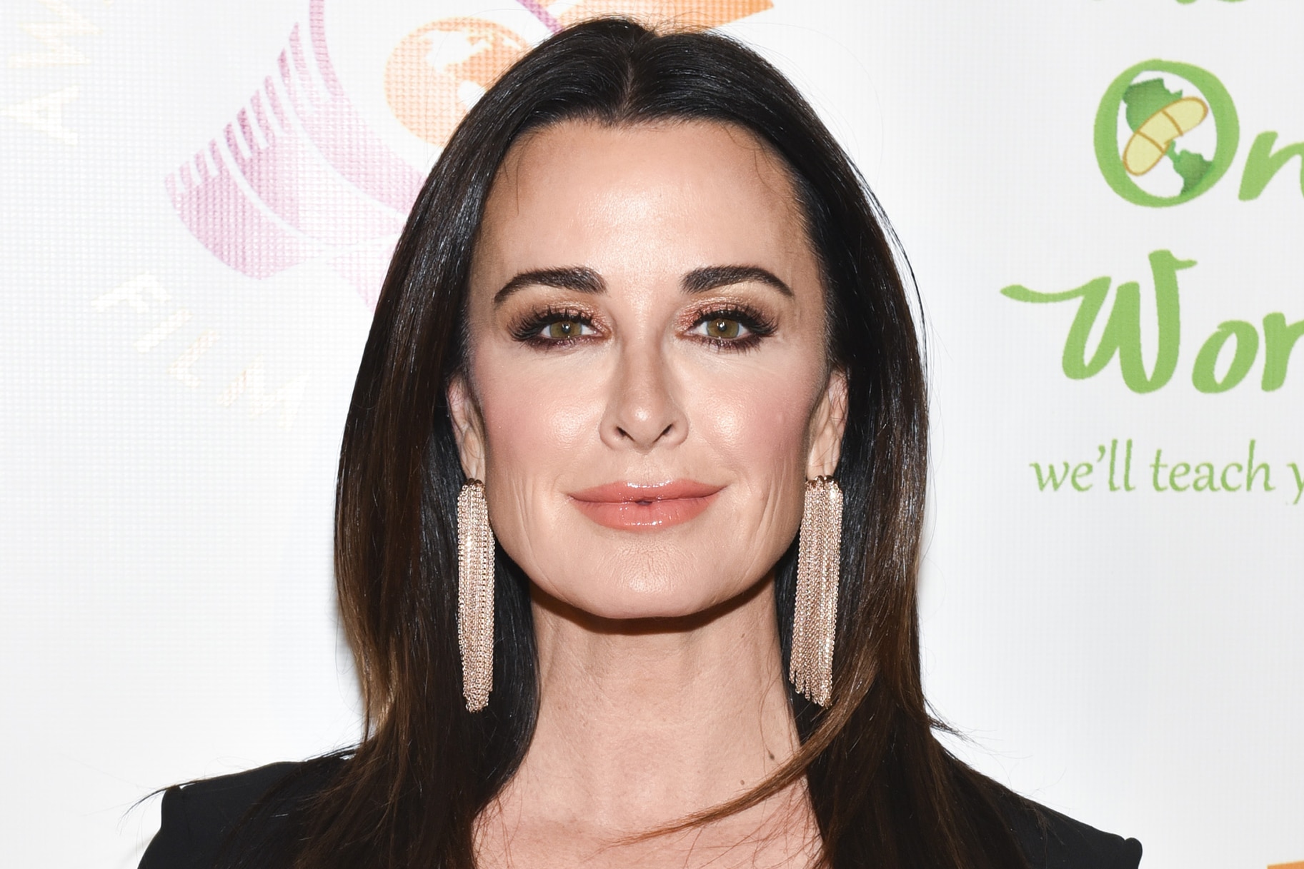 Kyle Richards Gets Lighter Brown Hair Color with Highlights Style