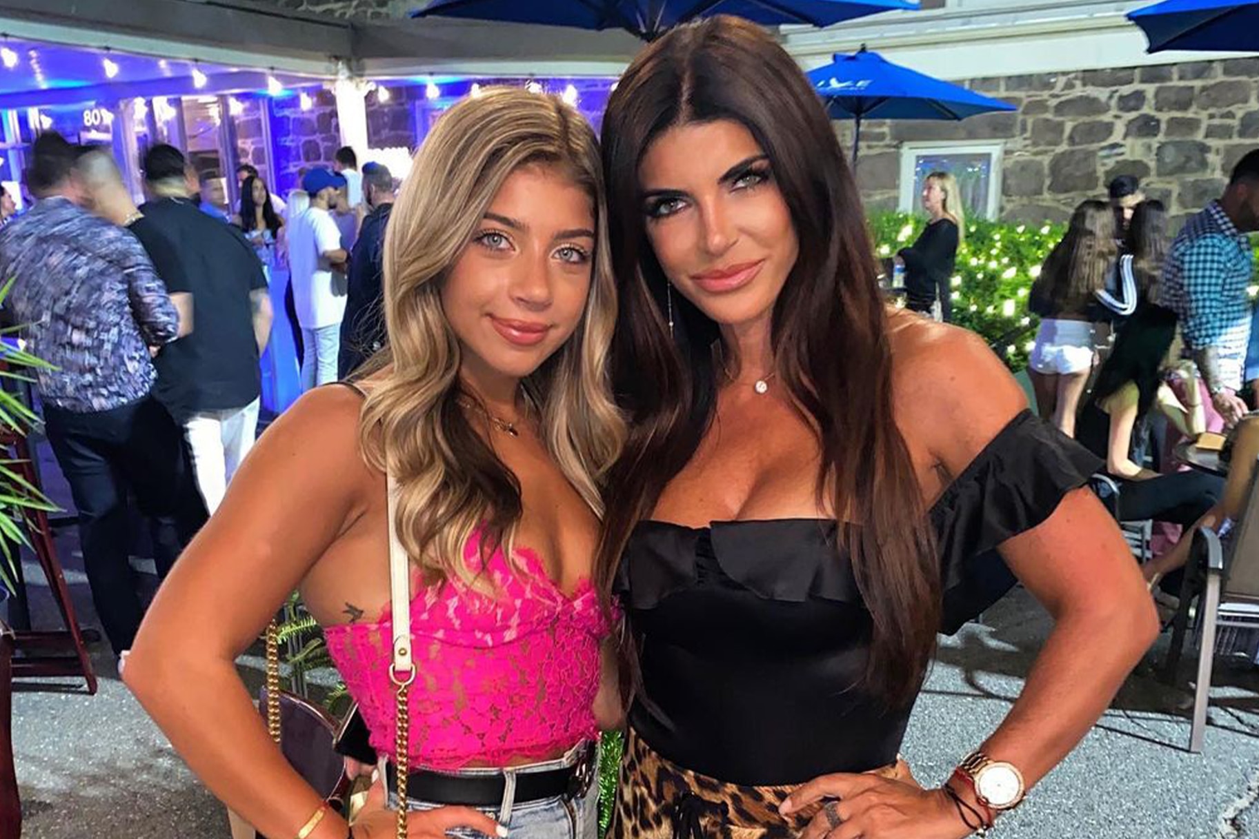 Teresa Giudice Opens Up About Selling Her Nj House Style And Living 
