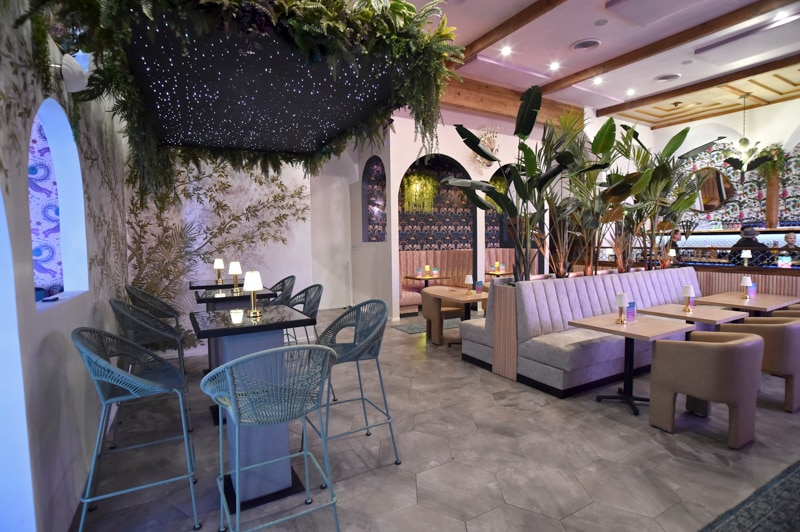 Style Living Vpr Tom Sandoval Tom Schwartz New Restaurant Decor 05