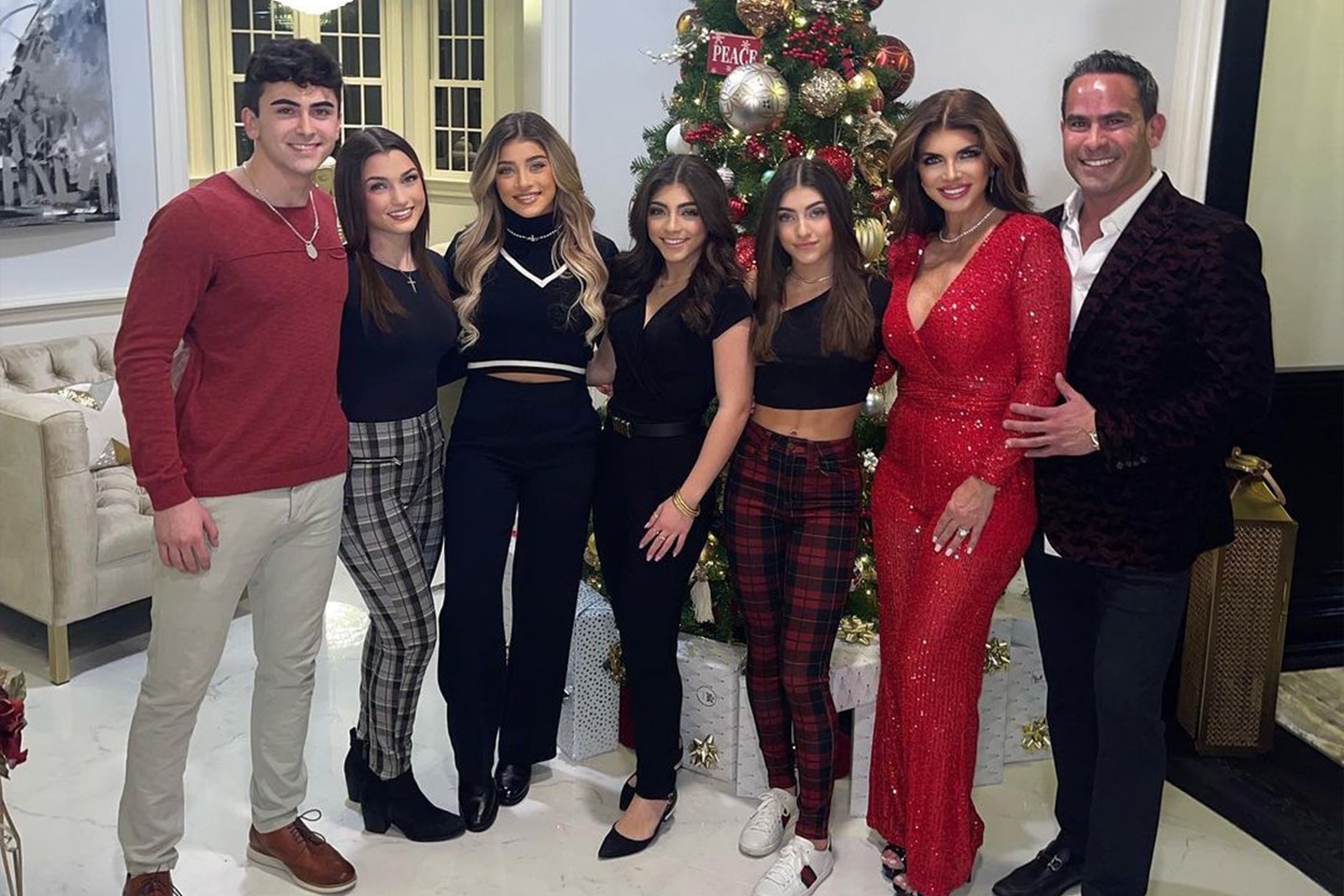 Luis Ruelas gifts Teresa Giudice's daughters Cartier bracelets for Christmas