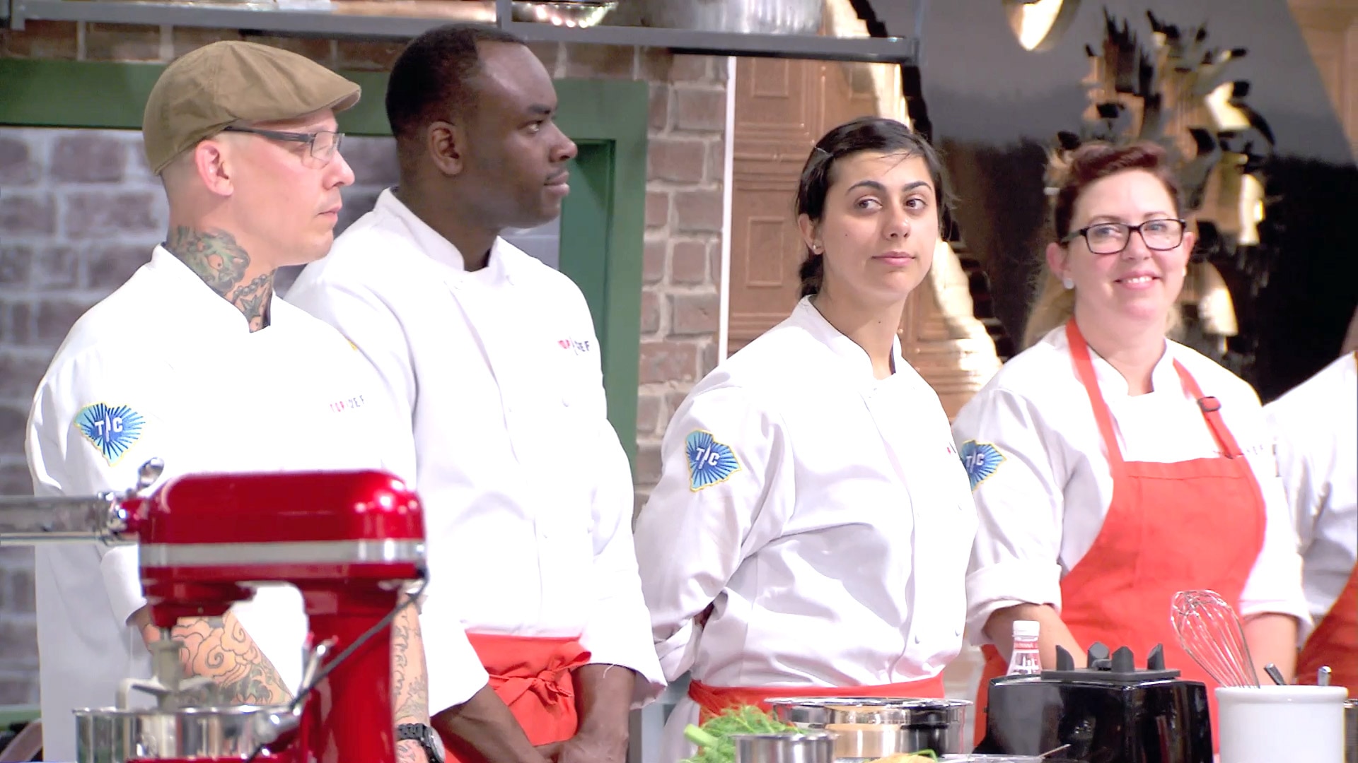 Watch Ep 1 Something Old, Something New Top Chef