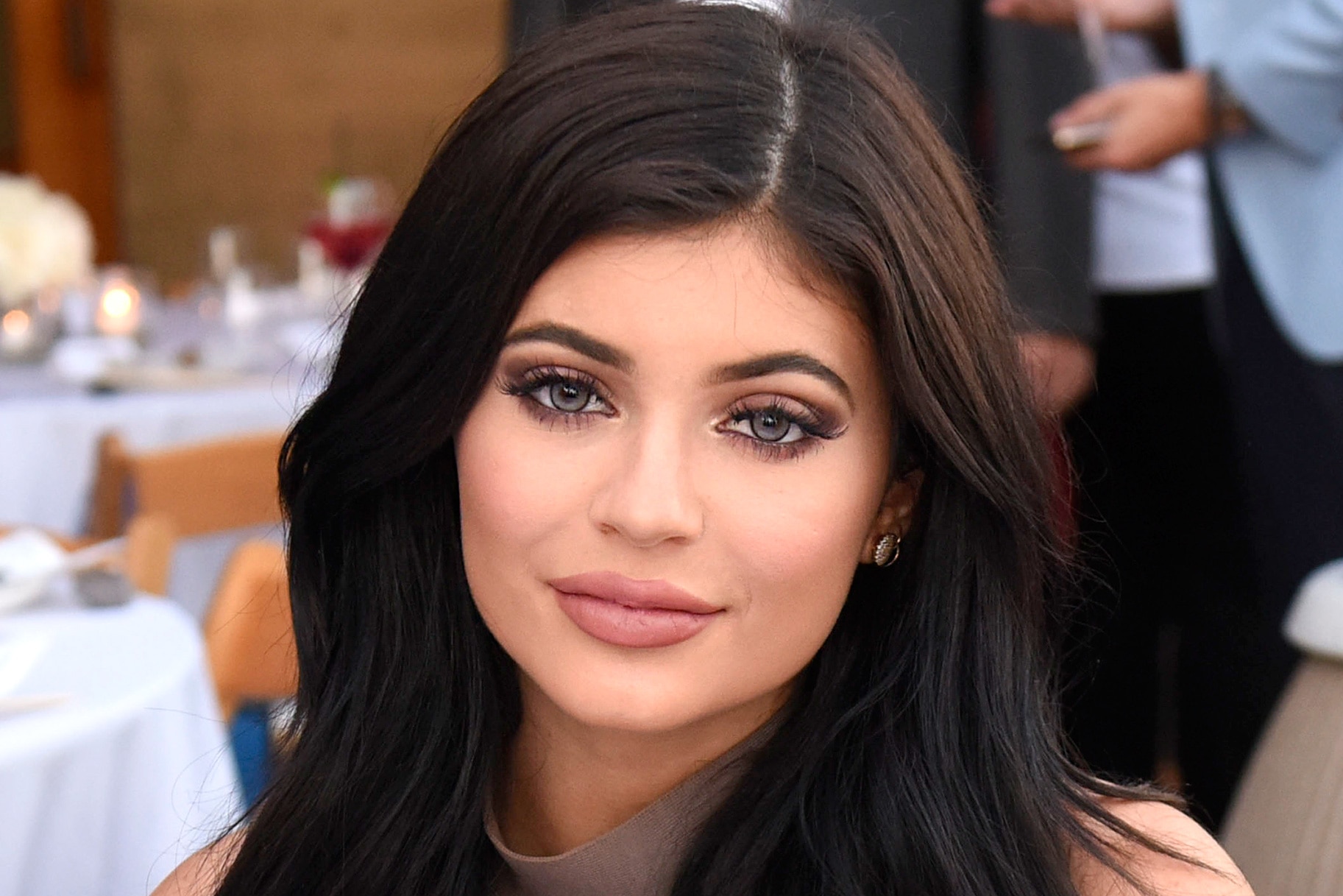 Kylie Jenner goes shopping at the Topanga Canyon Mall in Canoga