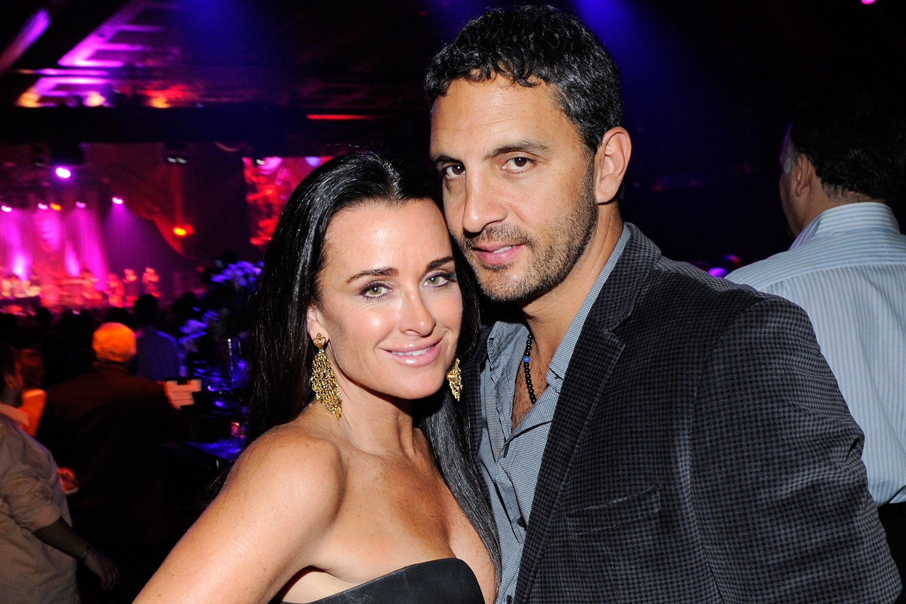 Kyle Richards Reveals Her Most Romantic Memory With Mauricio Umansky   Dish 021317 Kyle Mauricio Umansky 