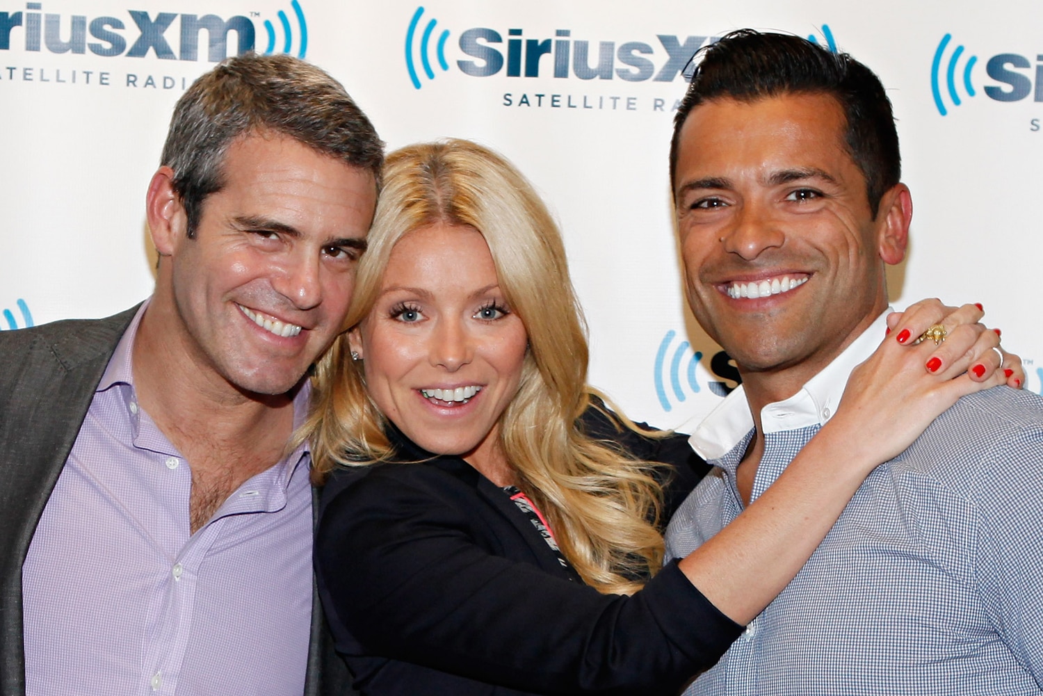 Kelly Ripa And Andy Cohen Show Their Love For Mark Consuelos The Daily Dish
