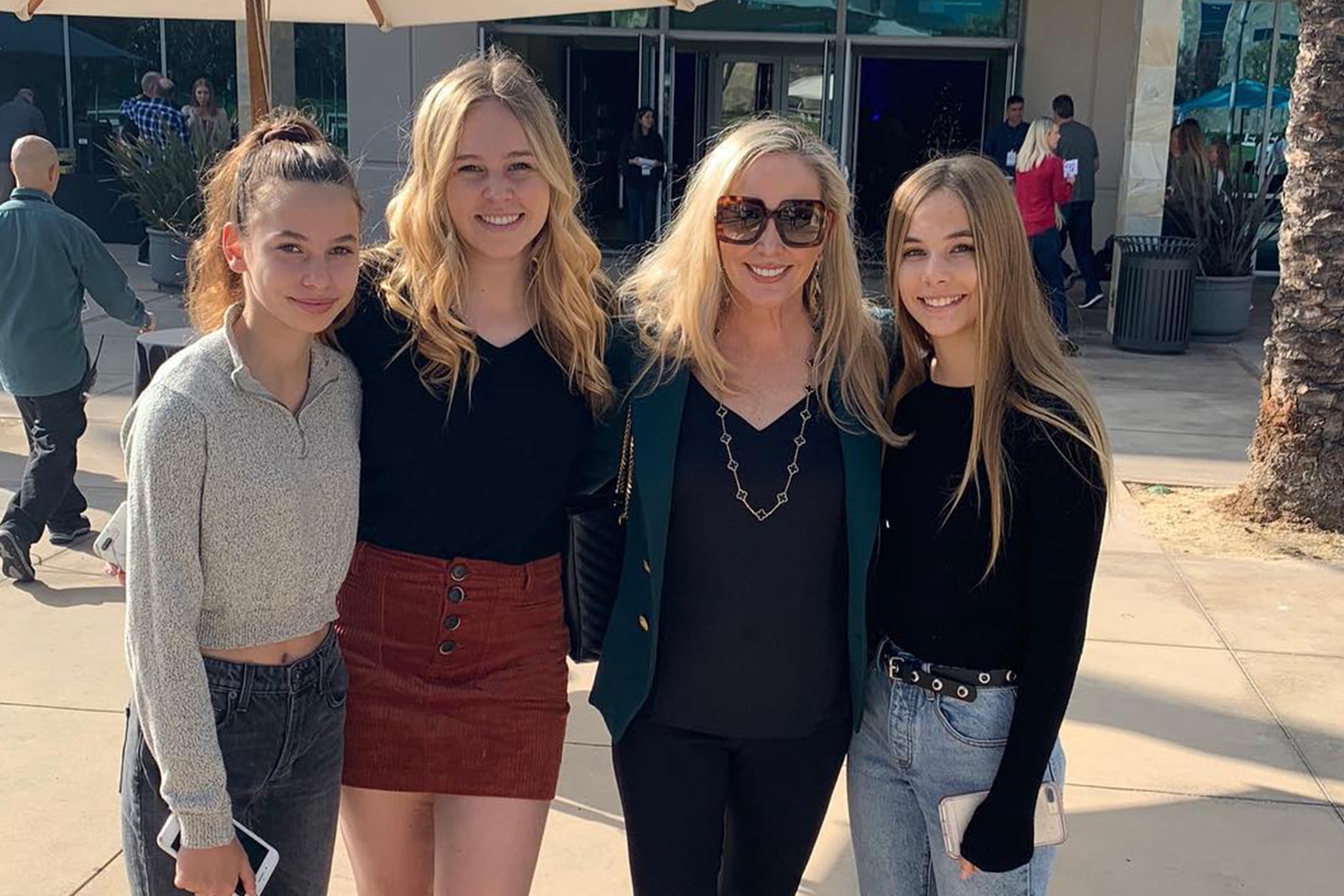 Shannon Beador and Daughters, 2018 - The Hollywood Gossip
