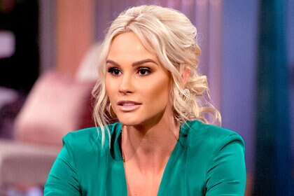 Meghan King Edmonds removed ring