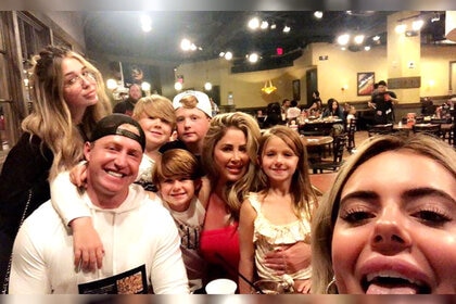 Kim Zolciak-Biermann and family