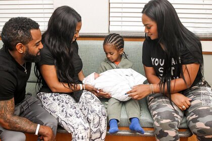 Kandi Burruss Family Christmas Picture