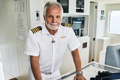 Captain Lee Cast