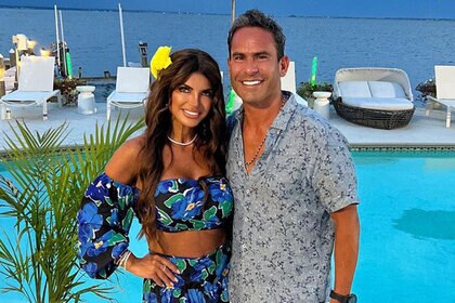 Daily Dish Rhonj Teresa Giudice Louie Wedding 01