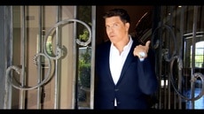 Fredrik Eklund Gives a Tour of His “Very Large” 10-Bedroom Los Angeles Home