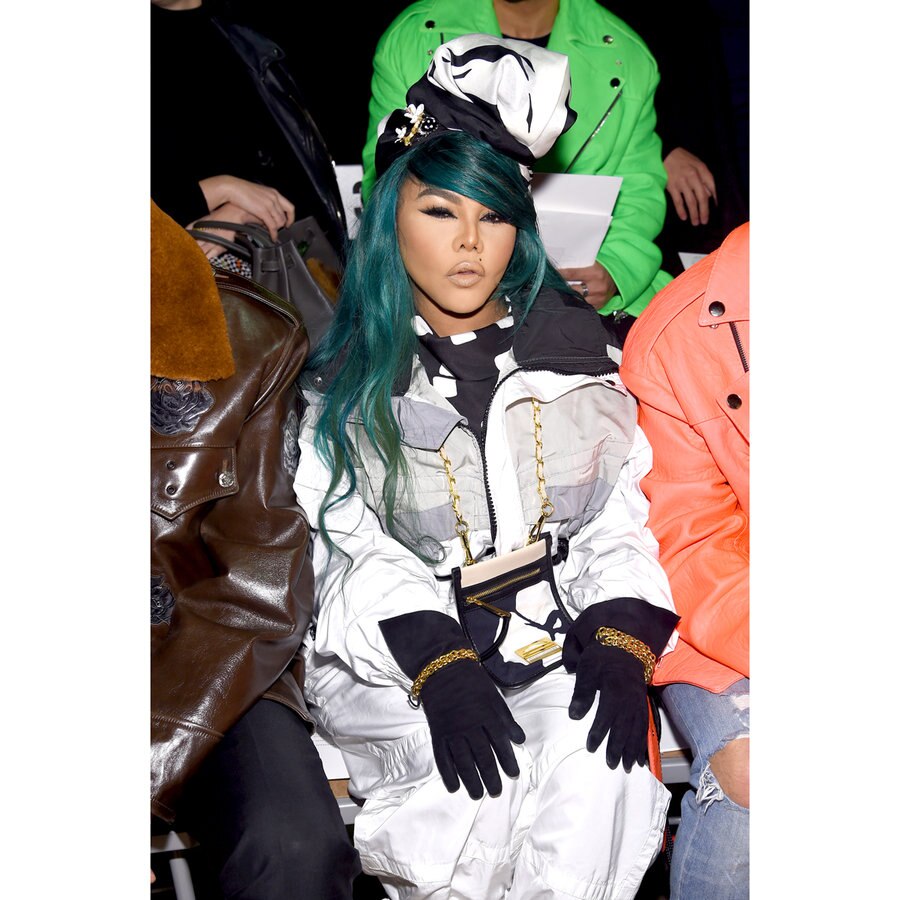 See Photos Of Lil Kim With Long Green Mermaid Hair Style Living