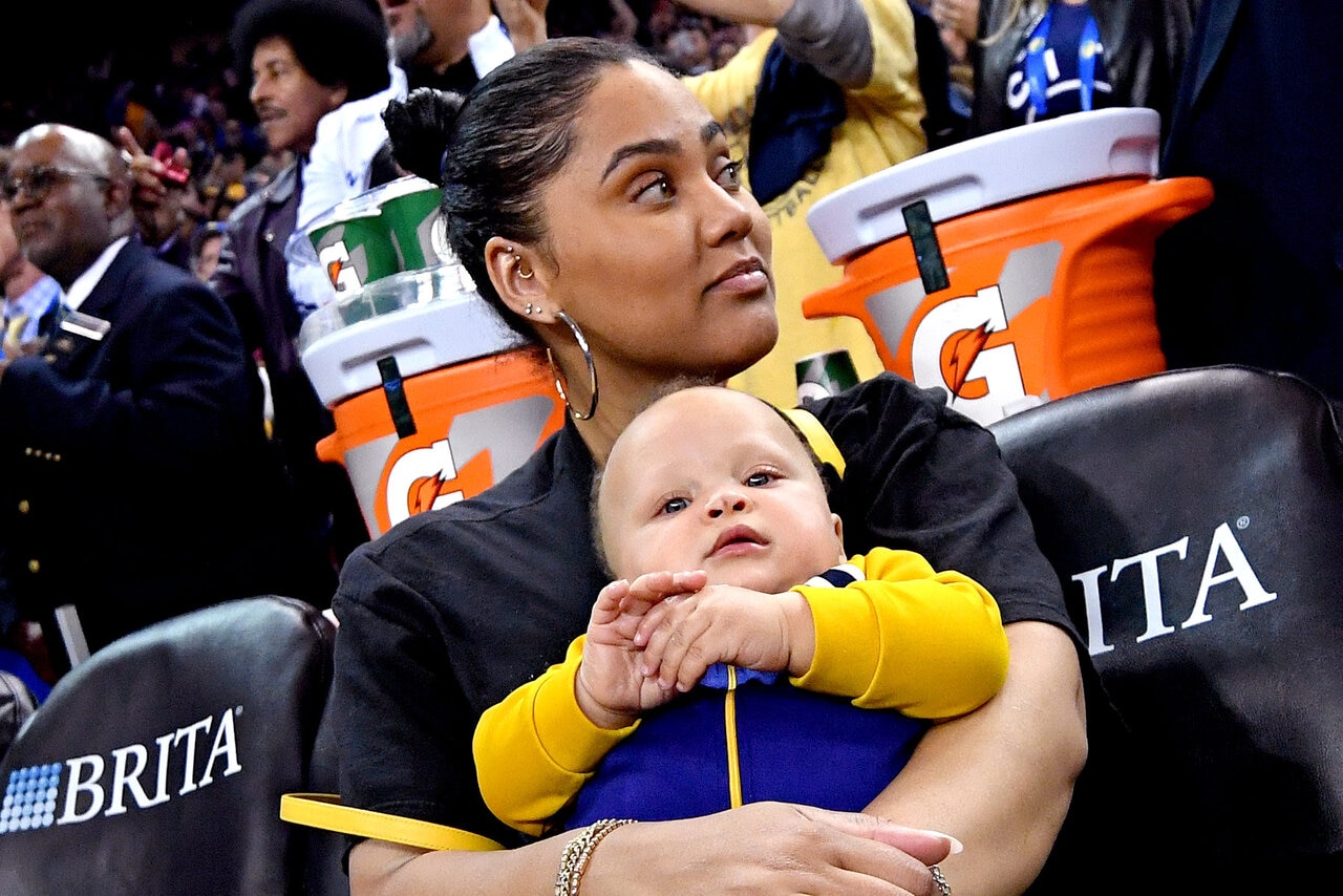 Internet trolls target Steph Curry's three-year-old DAUGHTER in tweets