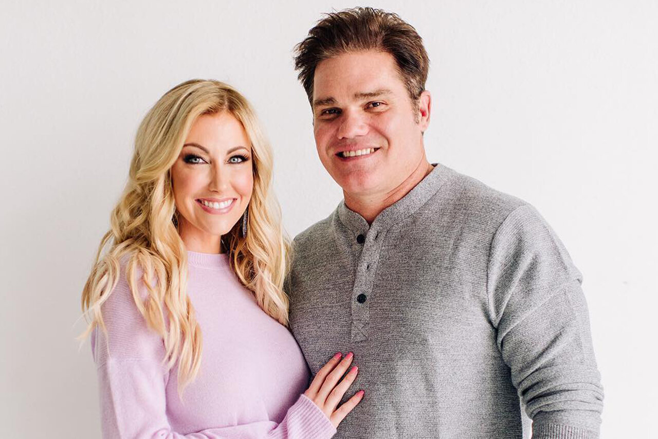 Real Housewives of Dallas' Stephanie Hollman's Daybed Swing