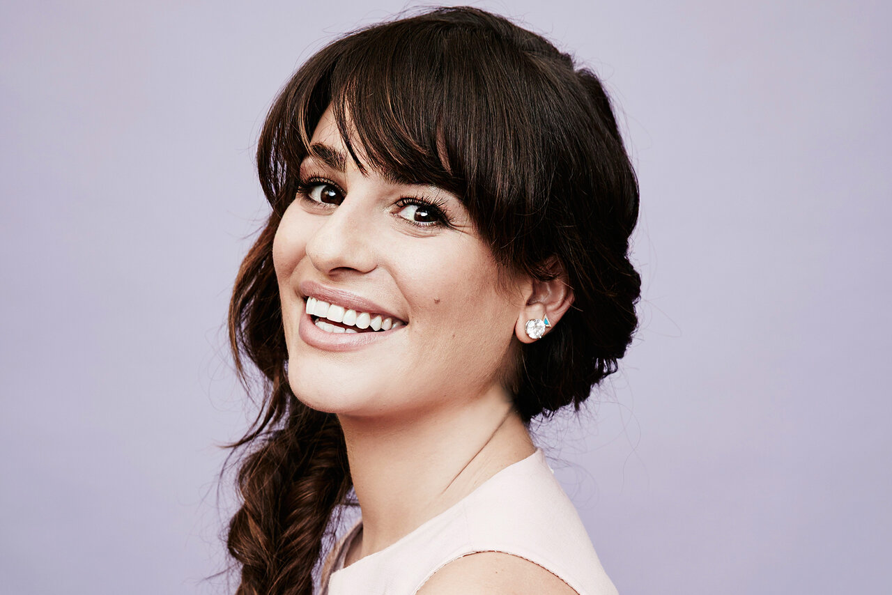 Lea Michele Snapchats Her Lip Waxing The Daily Dish