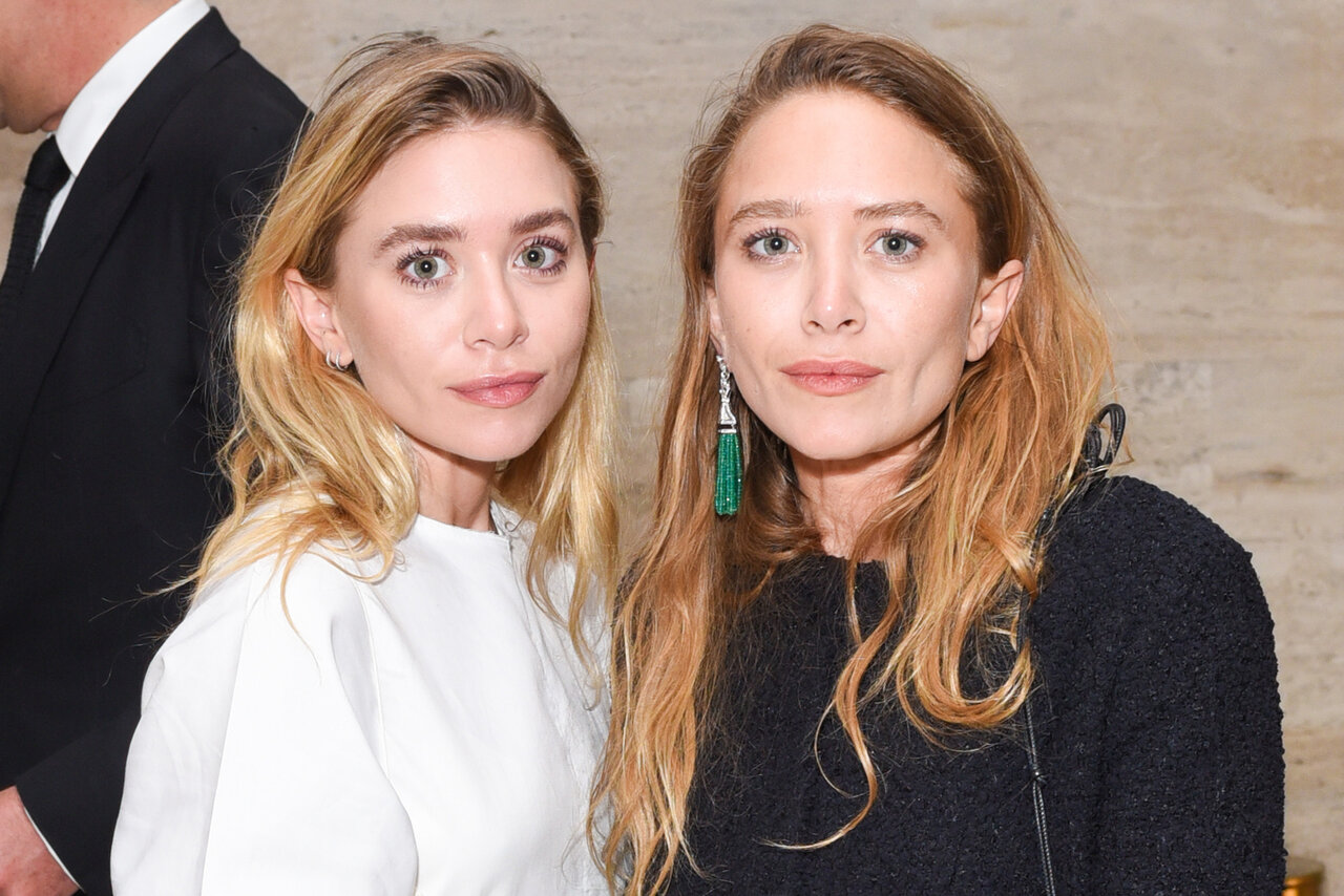 Mary-Kate Olsen makes rare appearance in colorful outfit