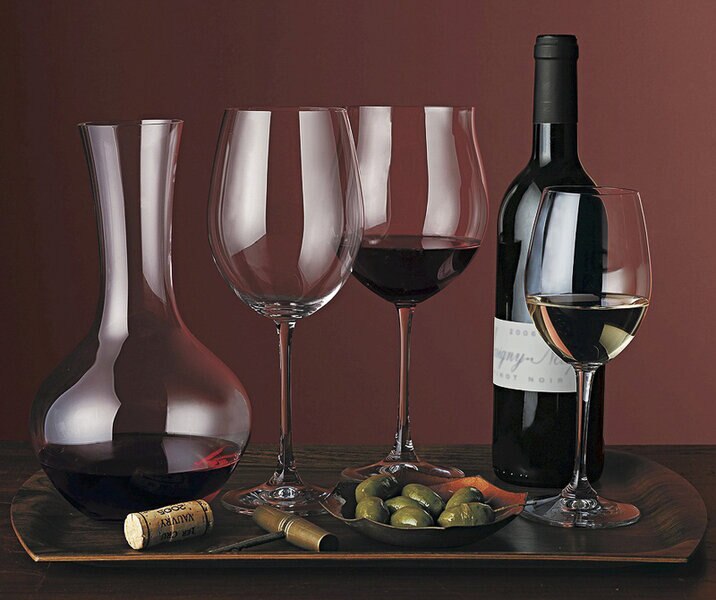 Wine Carafes: Shop Stylish Wine Decanters