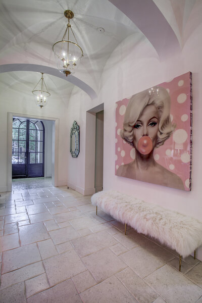 Kameron Westcott Home Foyer 01