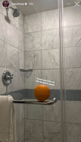 Style Living Vpr Tom Schwartz Shower Oranges 1