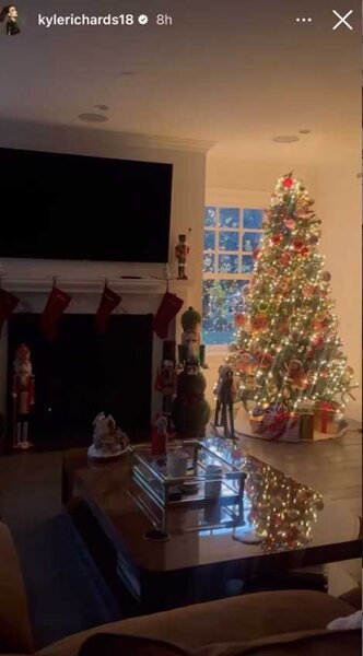 An Instagram story of Kyle Richards living room decorated for the holidays.