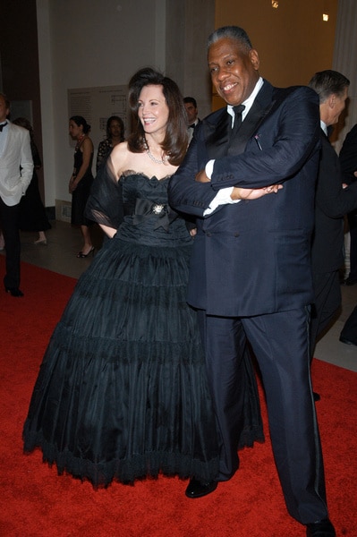 Patricia Altschul standing next to André Leon Talley at the 2005 Met Gala.