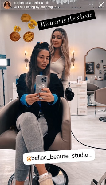 Dolores Catania posts a photo of her and her hairdresser on Instagram story.