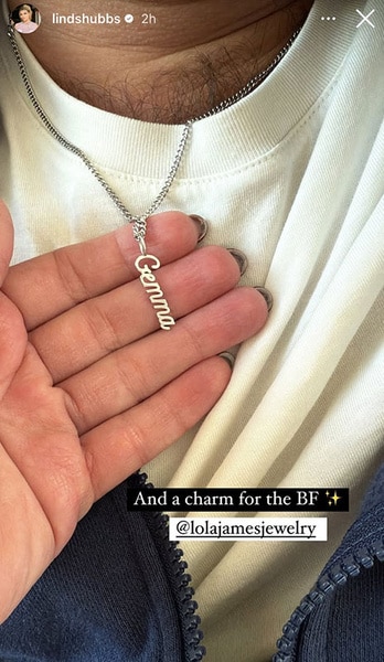 Lindsay Hubbard gifts her boyfriend a "Gemma" necklace.