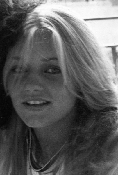 Yolanda Hadid headshot as a young woman.