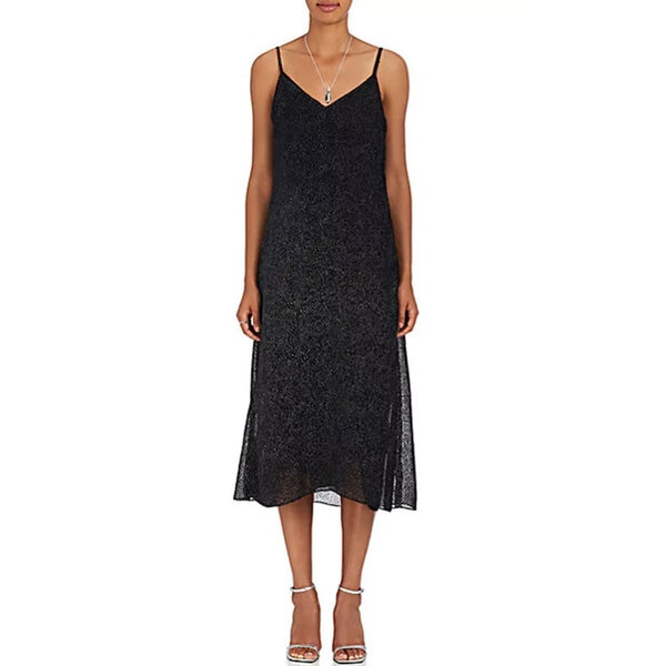 Modern Mother-of-the-Bride Dresses for Wedding Day | The Daily Dish