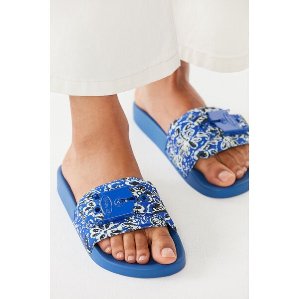 Urban Outfitters Dr. Scholl s Comfortable Stylish Sandals The Daily Dish