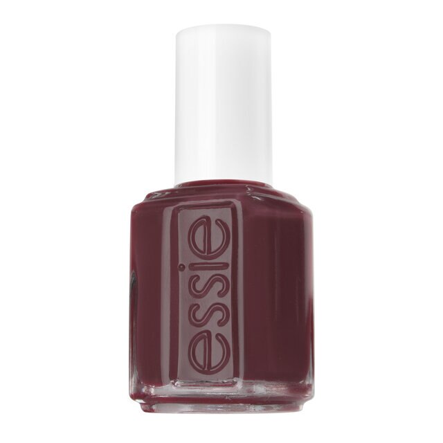 Kyle Richards Wears Dark Red Essie Nail Polish: Bordeaux | Style & Living