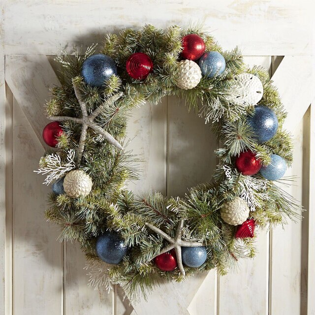 Beautiful Holiday Wreaths for Your Home | Style & Living