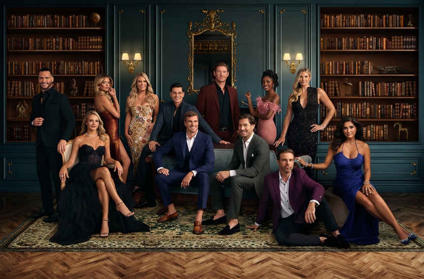 The cast of Southern Charm Season 10 in a library together