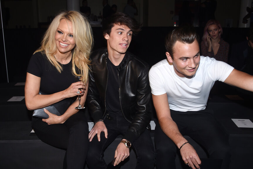 Pamela Anderson Kids, Children: Sons Brandon, Dylan With Tommy Lee –  StyleCaster